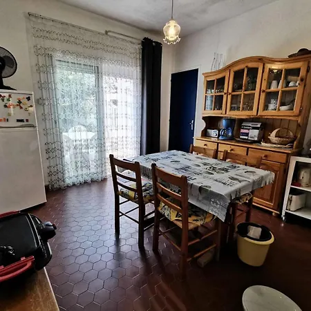 Apartment Les Zodiaques - 3 Pieces 5 Couchages Port Leucate. Ref: 1zod_c2 Mae-6094 Leucate